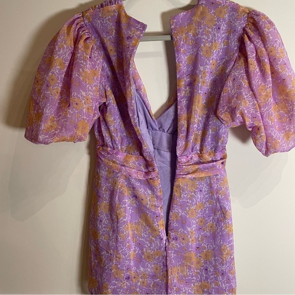Nasty Gal Floral Puff Sleeve V-Neck Romper Size 6 - Picture 6 of 9